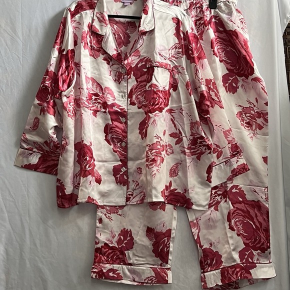 Amoureuse Other - Amoureuse Plus Size 3X Floral 2 Piece Pajama Intimate Sleep Wear Red Women